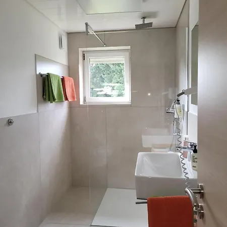 Stiefel Mit Garage & Auszeit Card Διαμέρισμα *